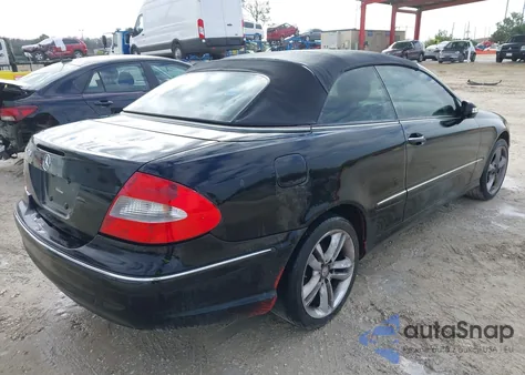 2008 Mercedes-Benz Clk 350 из США, поврежденный, VIN WDBTK56F58T090237